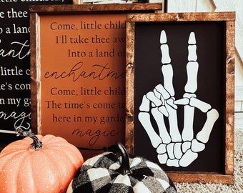Skeleton peace sign - Halloween sign - Halloween decor - Spooky season - Spooky decor - Wood signs - Boho Halloween - Fall sign - Wood signs