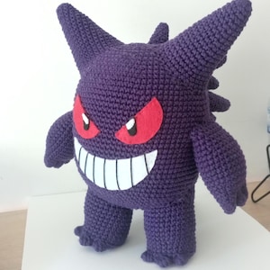 Amigurumi Gengar Plüsch | Handgefertigtes Häkel-Pokémon (30 cm)