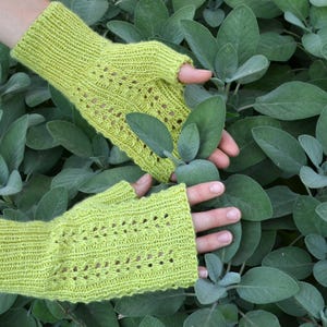 Cuffs wrist warmers arm warmers wool hand warmers winter knit ladies wedding walk ladies cuffs gift ideas hand warmers light green