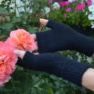 Cuffs Wrist warmers Arm warmers Wool Hand warmers Winter knitwear Ladies Walk Ladies Cuffs Gift ideas Hand warmers