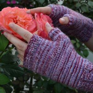 Cuffs Wrist warmers Arm warmers Wool Hand warmers Winter knitwear Ladies Walk Ladies Cuffs Gift ideas Hand warmers