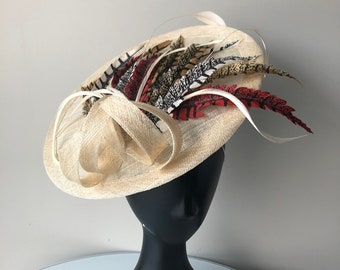 hatinator/facinator/Kentucky hat/Cream saucer fascinator/feather fascinator/Tea party hat/wedding hat/Derby hatinator/sinamaay facinator