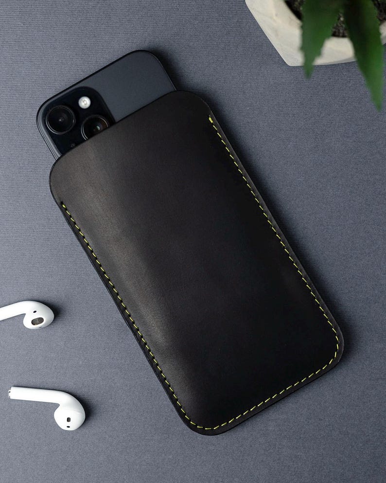 Leather iPhone 17 SLeeve, iPhone 17 Air Cover, iPhone 17e Case, Brown iPhone 17 Pro Max Pouch Holster image 11