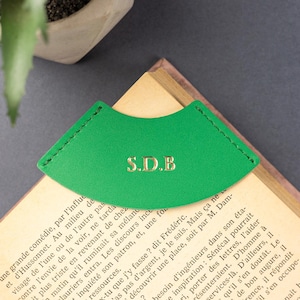 Eerste lederen bladwijzer met naam bladwijzers gepersonaliseerde boekenleggers terug naar school monogram cadeau voor leraar cadeau pensioen cadeau voor vrouw