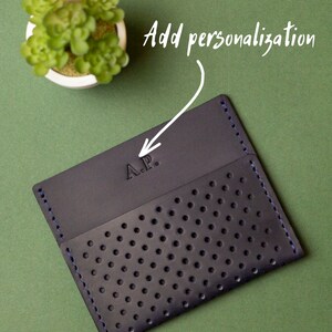 Cartera minimalista Cartera delgada para hombre Tarjetero de oliva Cartera fina Cartera de cuero para tarjetas Cartera personalizada Regalo para novio Regalo para novio imagen 3