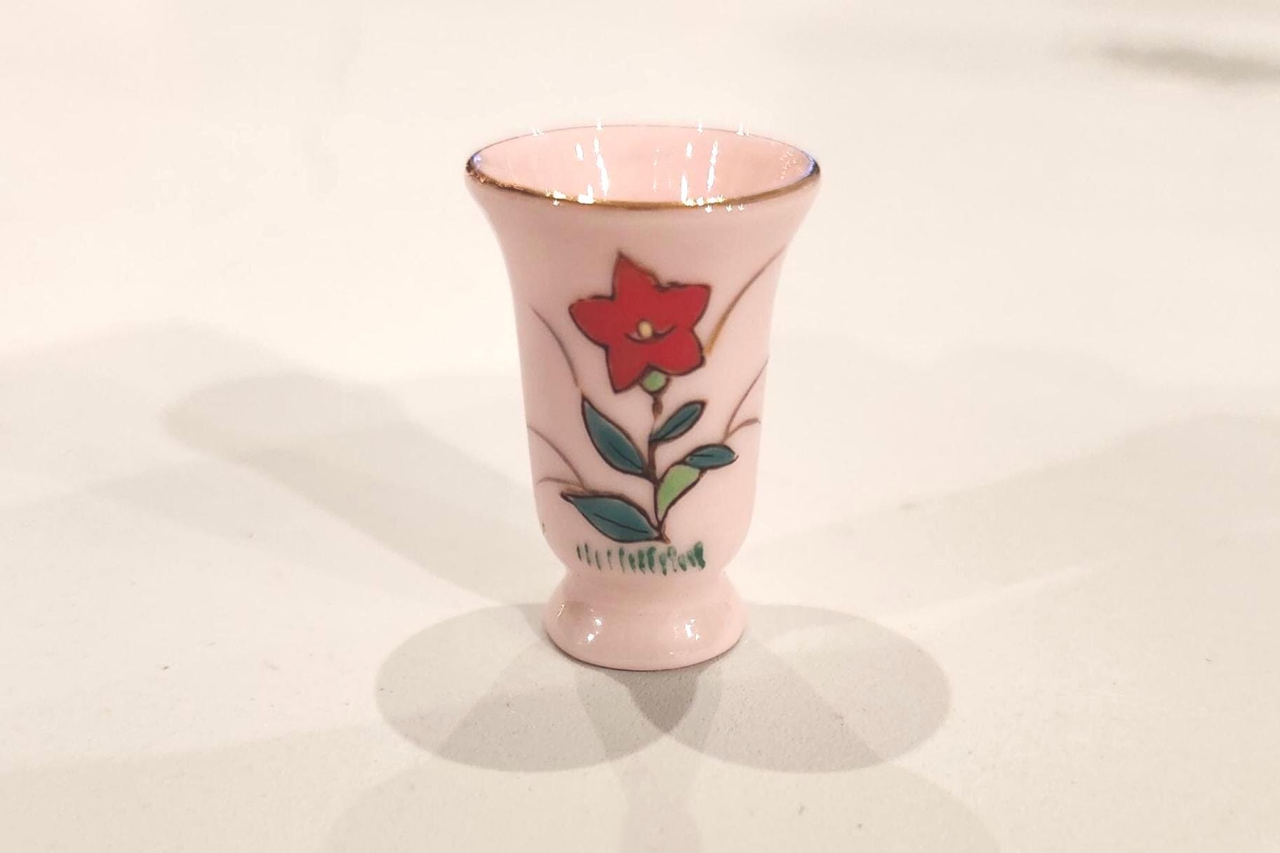 German Thomas Vase - Etsy