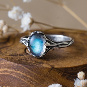 Labradorite engagement ring “Anuu”, sterling silver leaf ring, nature jewelry, twig branch ring with natural blue gemstone