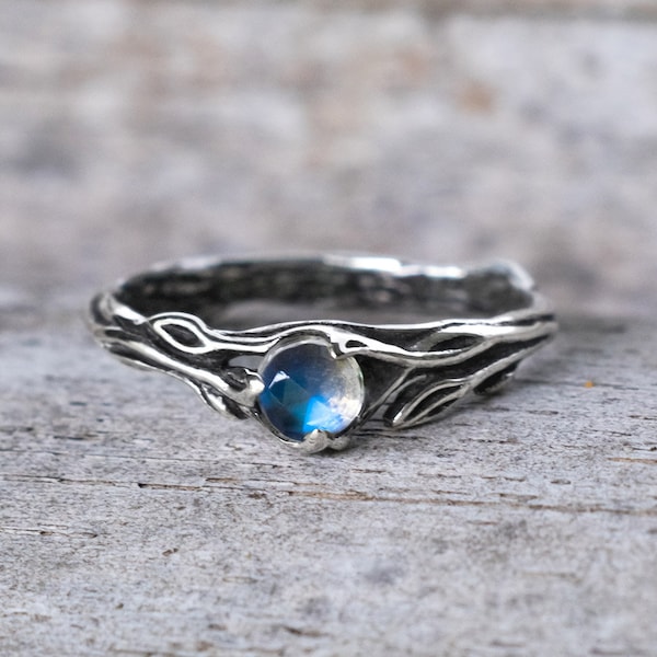 Bague en pierre de lune « Lia » en argent sterling, bague de fiançailles en pierre de lune, bijoux en pierre de lune, bague en pierre précieuse de brindille de feuille de branche rustique inspirée de la nature