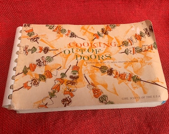 1960 vintage Girl Scout "Cooking Out-of-Doors" cookbook - FREE SHIPPING