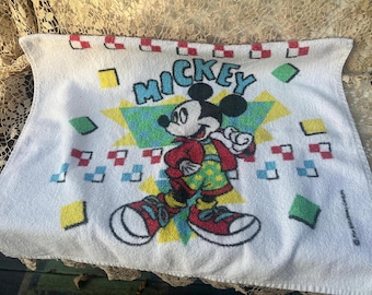 1990s vintage 24" x 39" Mickey Mouse Cannon brand cotton beach towel - FREE SHIPPING