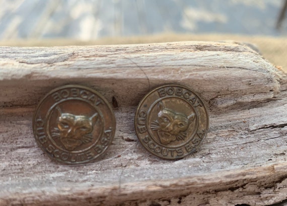 pair of vintage Bobcat Boy Scout Cub Scout pins -… - image 1