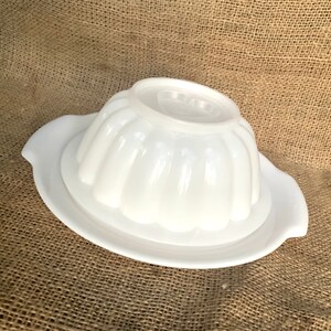 vintage Tupperware jello mold; 6 pieces 1970s