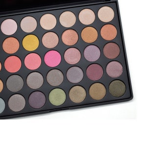 Made in Miami Shimmer and Matte Palette & Lipstick Combo image 8