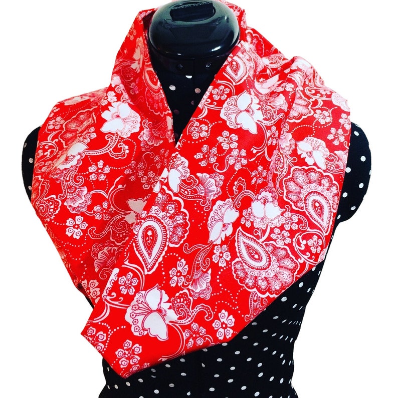 Foulard Pin'up rouge image 6