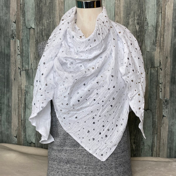 Mussel cloth neckerchief White with metallic flakes Triangular cloth Musselin Wrapping scarf Handmade scarf single-ply