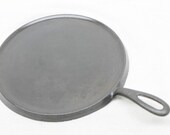 Griswold 9 Cast Iron Griddle