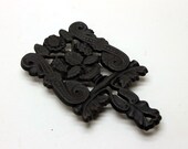 Griswold Fruit Tree Trivet