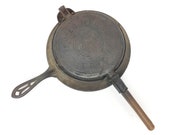 Griswold 8 The American Cast Iron Waffler Iron