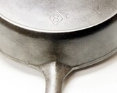Chicago Hardware and Foundry CHF Diamond Logo 8 Cast Iron Pan