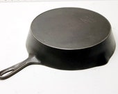 Wapak 9 Cast Iron Pan