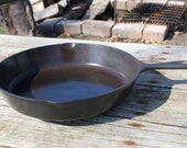 Lodge 10 Cast Iron Pan
