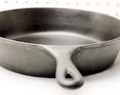 Chicago Hardware Foundry 7 Cast Iron Pan