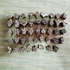Mini tampons d'impression au bloc de bois sculptés à la main (2"cm à 3"cm) 10 pièces
