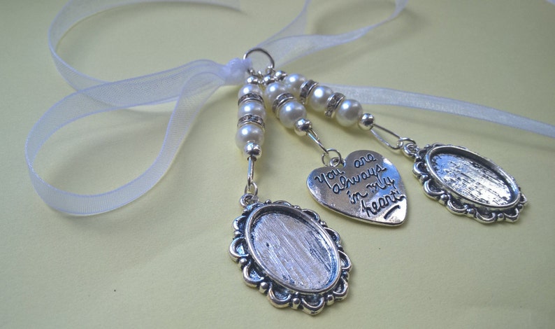 Stunning Ivory Bridal Bouquet Wedding Memory Charm with 2 Oval Cameo Photo Frame Ivory