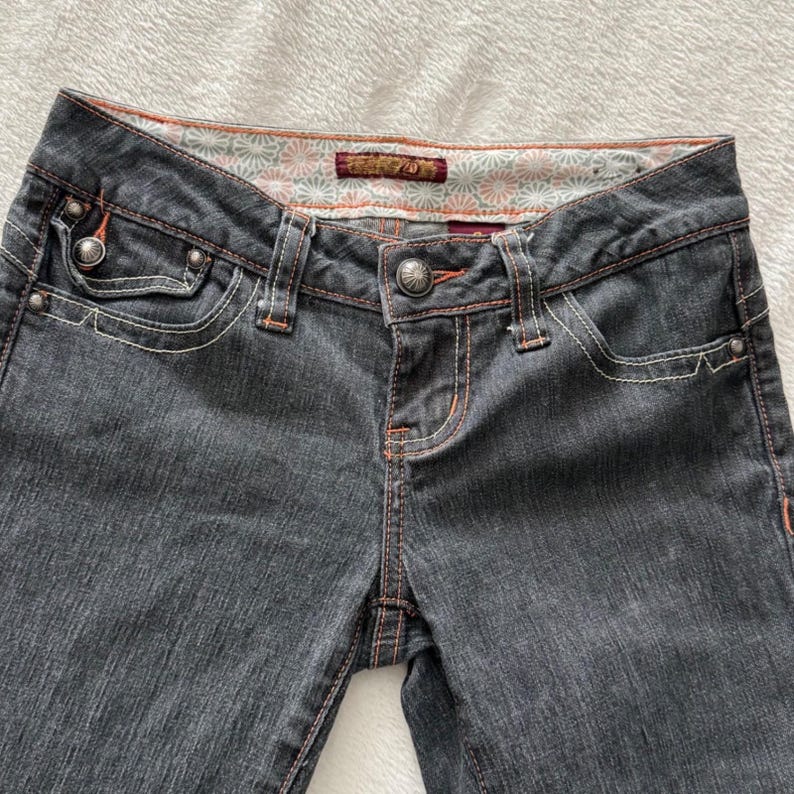Evisu Women's Jeans Size 3 Dark Wash Slim Straight Y2K Button Flap Pockets immagine 12