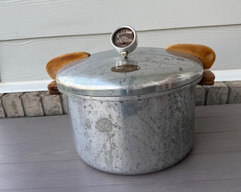 Vintage National Pressure Cooker No 7 Aluminum Canner Pot Wood Handles USA