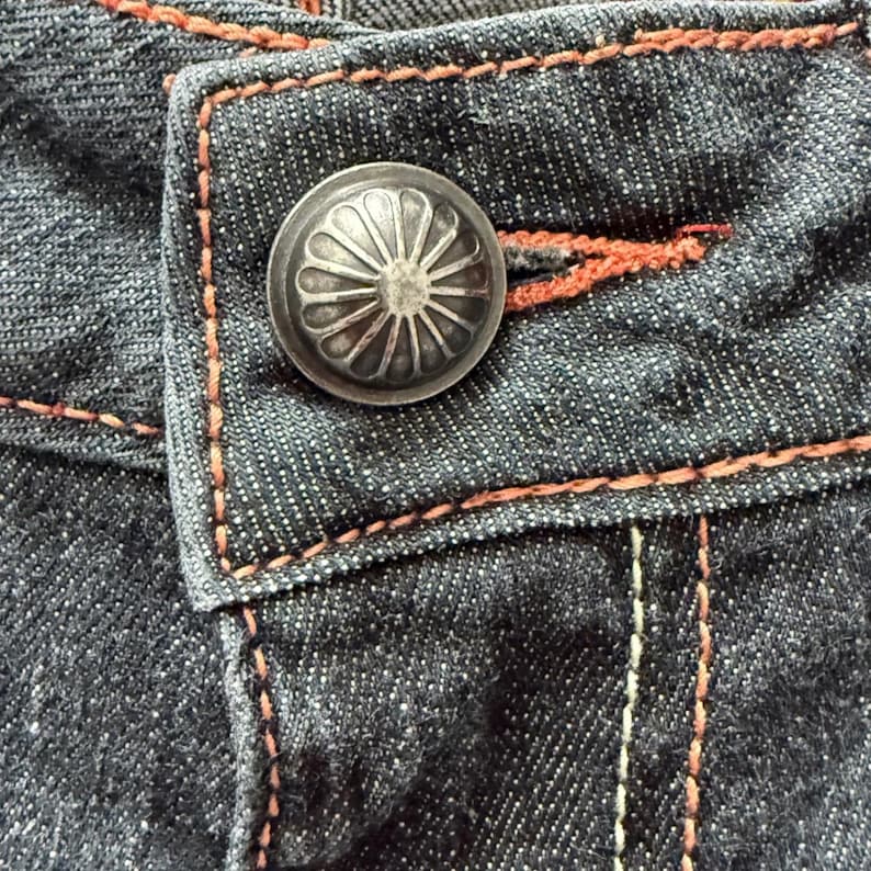 Evisu Women's Jeans Size 3 Dark Wash Slim Straight Y2K Button Flap Pockets immagine 11