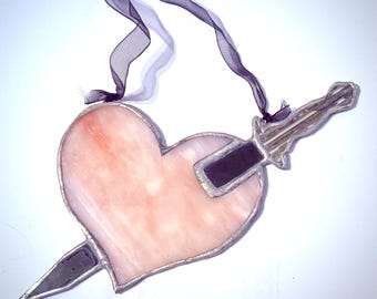 Atrapasol de cristal de colores con forma de corazón y cuchillo para San Valentín