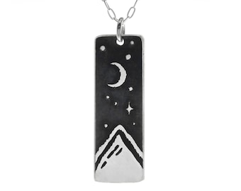 Mountain Peak Wide Bar Necklace