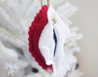 Janneke, a snowy vagina ornament \/\/\/ vulva dec