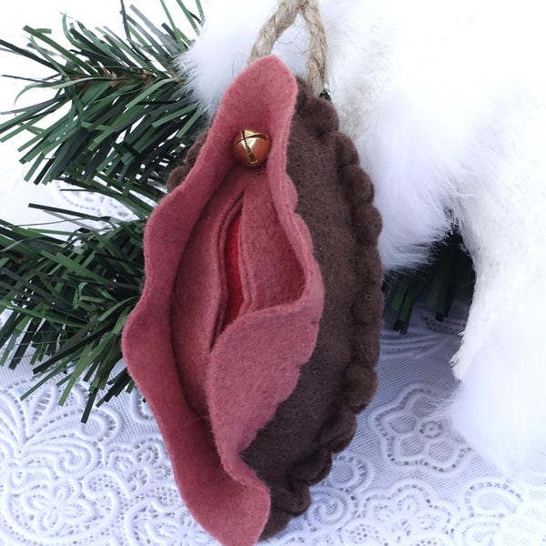 Vagina Ornament|Brownie & Berry|For Bags Xmas Trees| Female Anatomy| Feminist| Vulva| Girl Power