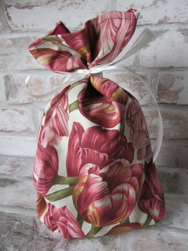 ideal best friend gifts tulip eco-friendly gift bag Floral fabric gift bag for Mother/'s Day or birthday
