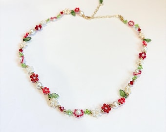 Handbeaded red flower necklace with leaves
