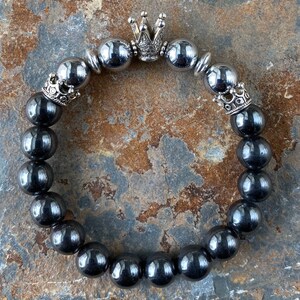 Grey Hematite Crown Bracelet, Hematite Bracelet, Beaded Bracelet Men, Men&#39;s Bracelet, Good Vibes Bracelet, Gift for Him, Boyfriend Gift.