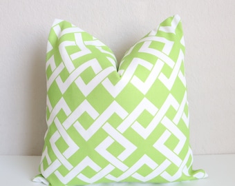 Pair White Green Pillow Cover, Outdoor Green White Pillows, Set of Two Pillow Covers 16x16, Pillow cover, Outdoor Pillows, Outdoor Decor