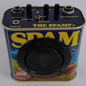 THE SPAMP PLUS Guitar Practice Amplifier and Distortion Effect With Speaker