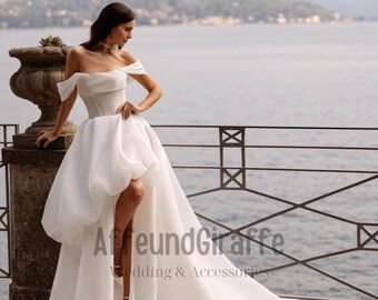 Robe de mariée blanche unique avec corset, robe de mariée de style vintage faite main, élégante robe de mariée personnalisée, robe de mariée minimaliste personnalisée