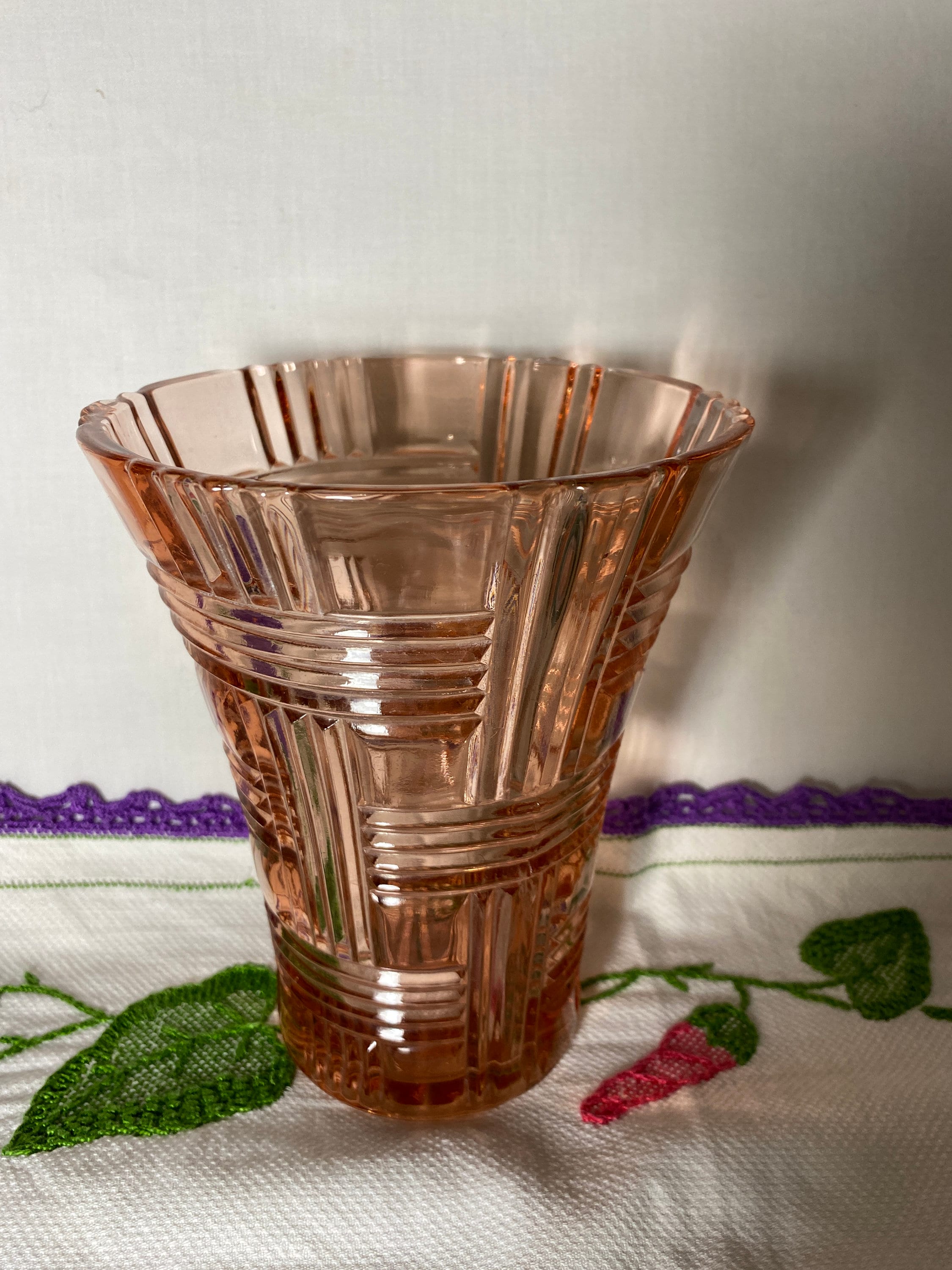 PINK Glass BASKET WEAVE Beatiful Vintage Vase Etsy
