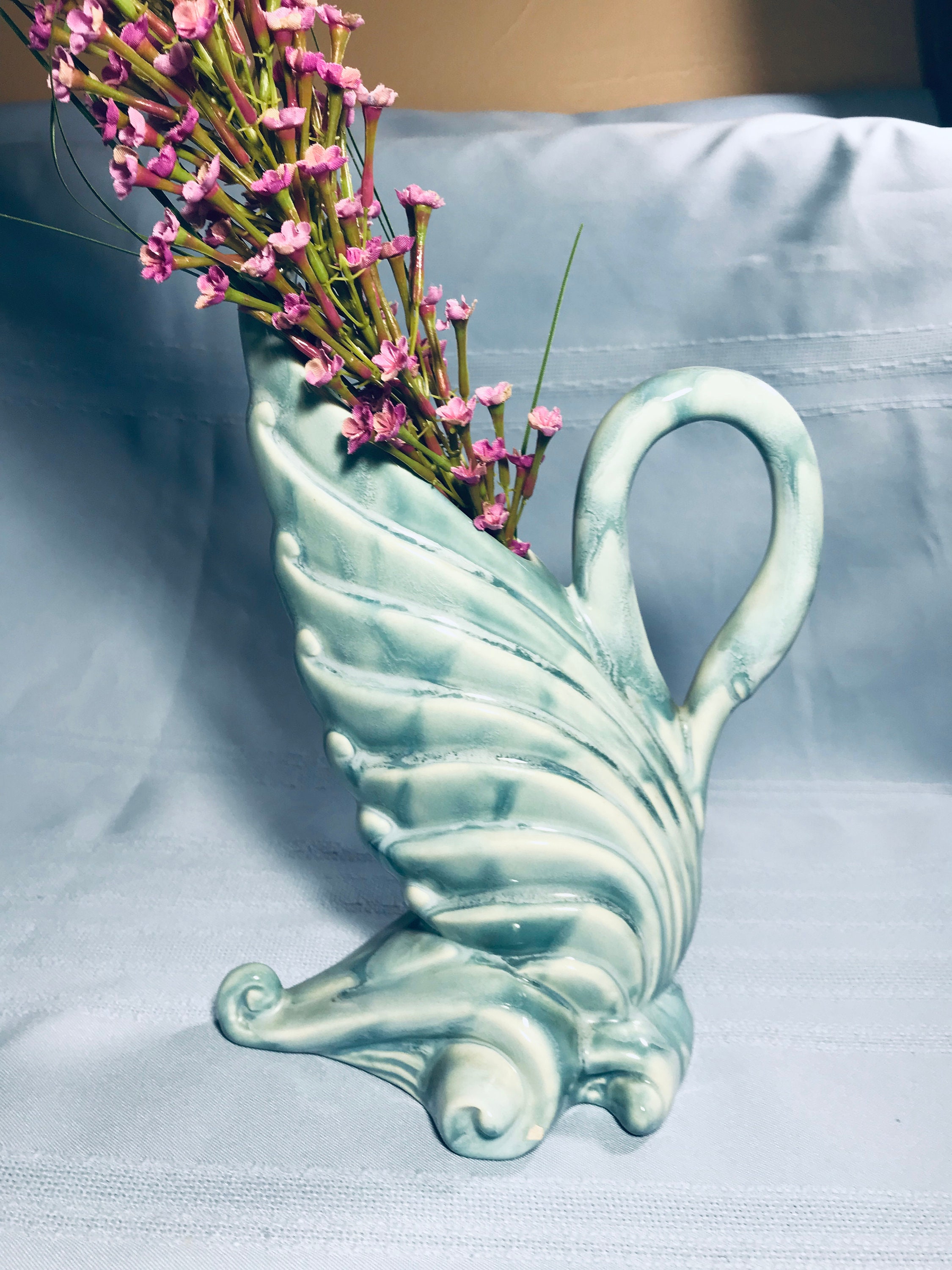 Vintage Blue ROYAL HAEGER SWAN Vase No. R285 from the Etsy.de