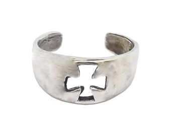 Iron Cross Toe Ring .925 Sterling Silver Adjustable Size from Maui, Hawaii