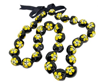 Hawaiian Jewelry 32" Yellow Hibiscus Flower Hand Painted Kukui Nut Graduation Wedding Lei Necklace From Maui Hawaii