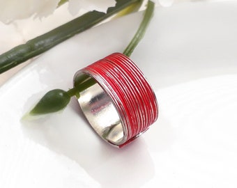 Ring silver "Grooved" red ruby red