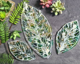 Ready to ship: Set - Tablett und 2 Untersetzer " Green Leaves" grün gold weiß beige