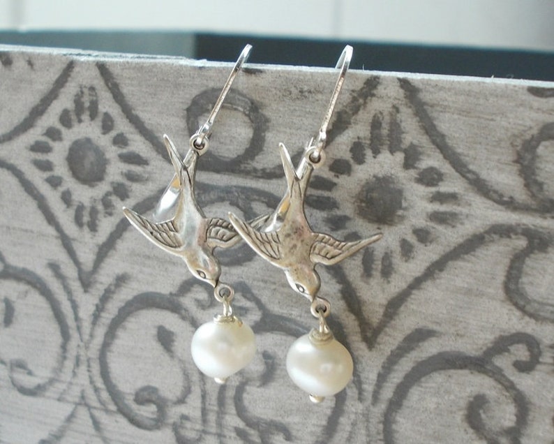 Silver earrings Swallow Treasure cream white image 4