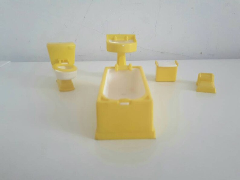 dolls house bathroom accessories