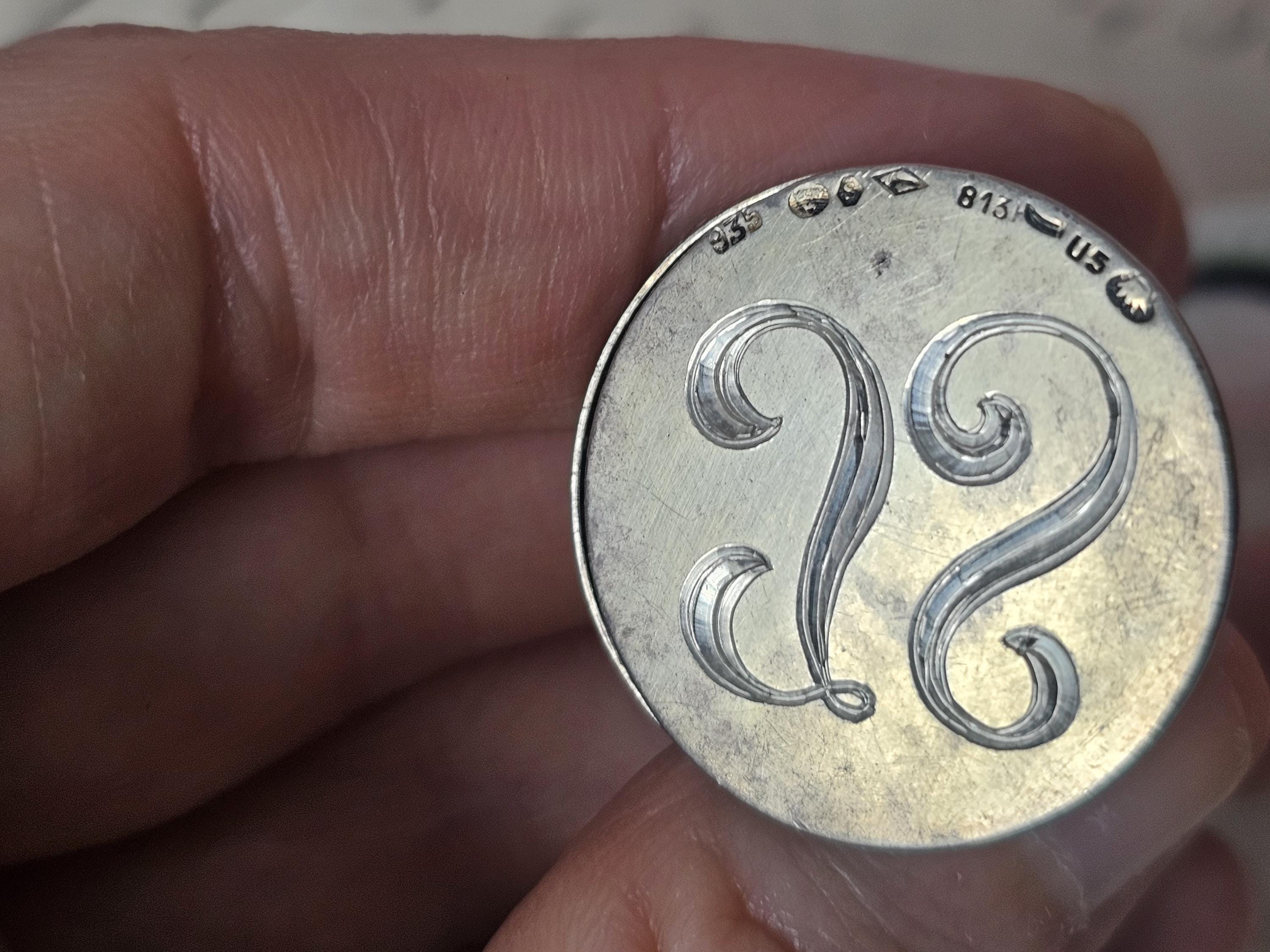 ハミルトンコレクション 猫の置物 グリーンキャット 割れ物ではありません 証明書 Silver Guilloche Cat Desk Seal - Etsy